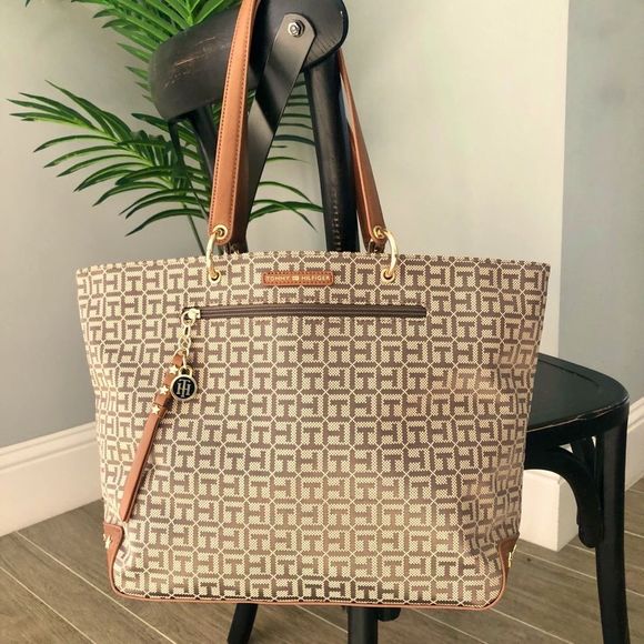 Tommy Hilfiger Handbags - Tommy Hilfiger brown/tan signature tote with gold hardware.